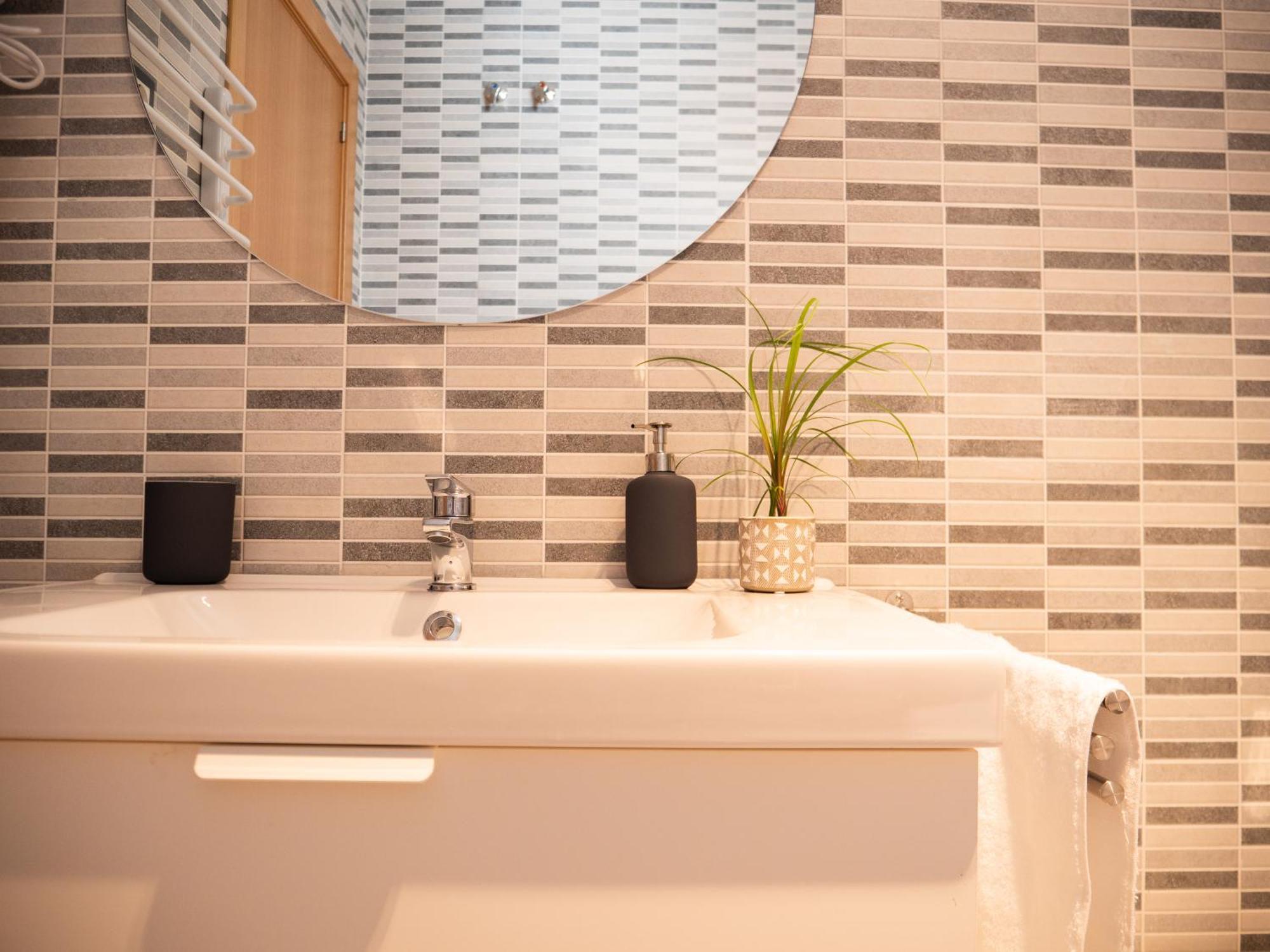 Stylish Apartment In The Heart Of Malaga With Pool Εξωτερικό φωτογραφία